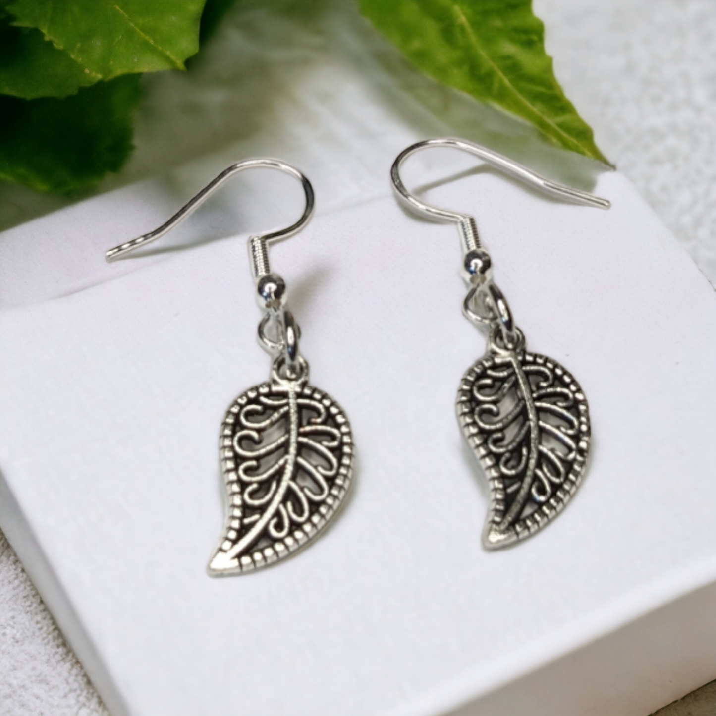 Small Tree Leaf: G